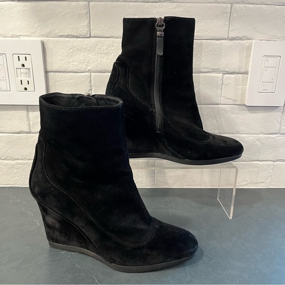 Via Spiga sz 7.5 black suede wedge heel booties - Picture 1 of 16
